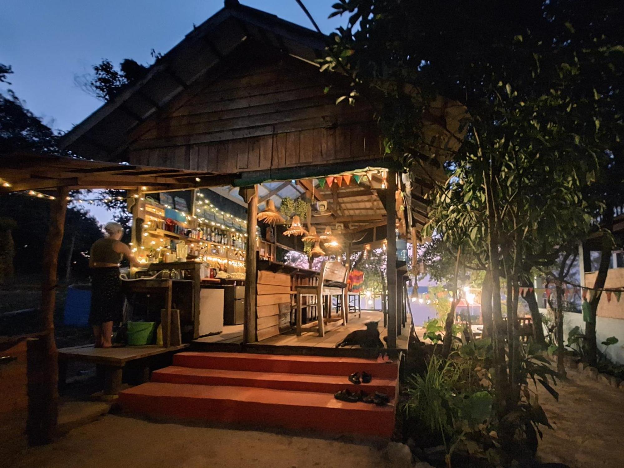 Dragonfly Guesthouse Ко-Ронг-Самлоем Екстер'єр фото